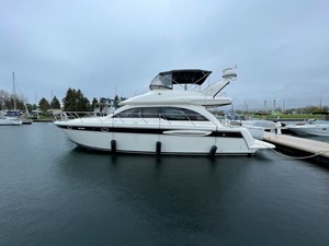 2005 Meridian 411 Sedan Bridge