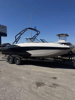 2023 Starcraft SVX 230 I/O - THIS BOAT IS JAMMED