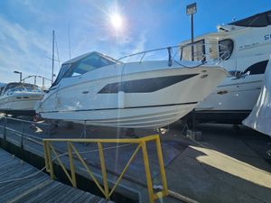 2023 Sea Ray 320 Sundancer for sale in Belleville, ON, photo 5