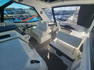 2023 Sea Ray 320 Sundancer for sale in Belleville, ON, photo 10