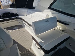 2023 Sea Ray 320 Sundancer for sale in Belleville, ON, photo 16