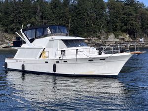 1990 Bayliner 4588