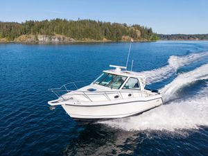 2012 Boston Whaler Conquest 345