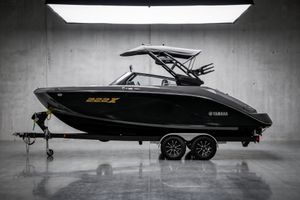 2025 Yamaha 222XD