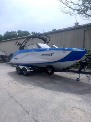 2025 Yamaha 222XE