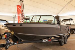 2025 Alumacraft Trophy 205X Sport
