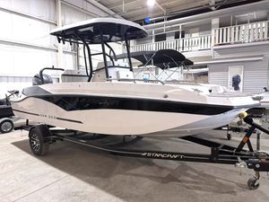 2025 Starcraft SVX 211 OB CC W/150HP YAMAHA AND CUSTOM MATCHED TR