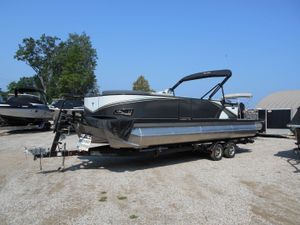 2025 Tahoe 2585 LTZ Entertainer