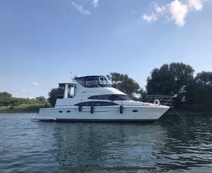 2004 Carver 444 Cockpit Motor Yacht