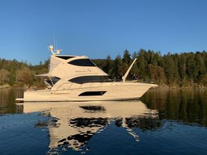 2013 Riviera ENCLOSED FLYBRIDGE