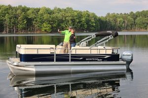 2024 Montego Bay 8516 W 25 HP ETec Elec start Power trim (motor Pre