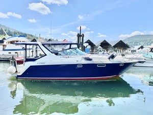 2001 Custom Express Cruiser
