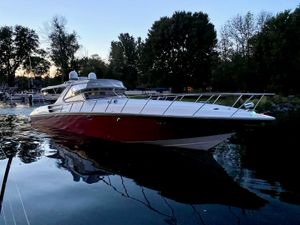 2005 Fountain 48 Express Cruser