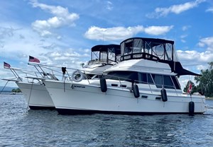 1989 Bayliner Motoryacht Flybridge