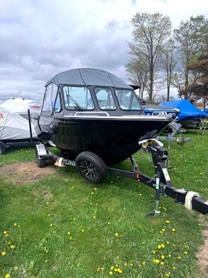 Crestliner COMMANDER ELITE W/ 150HP OUTBOARD 2025