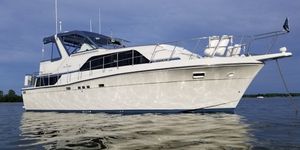 1989 Chris-Craft Catalina 381
