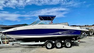 2004 RINKER CAPTIVA 26
