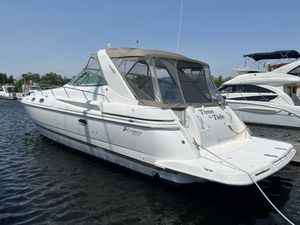 Cruisers Yachts 3870 Esprit 1998