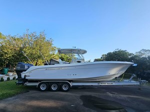 2004 Hydra-Sports 33 Vector
