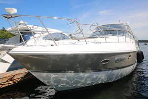 2008 Cruisers Yachts 560 Express