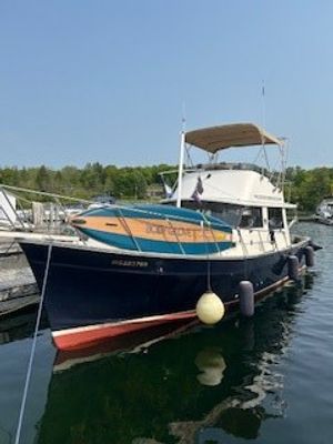 1982 Mainship trawler