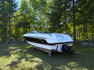 2005 Formula 260BR