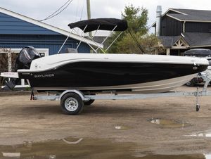 2024 Bayliner DX2000