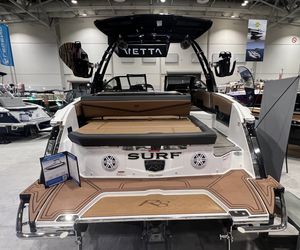 2024 Cobalt R8 Surf
