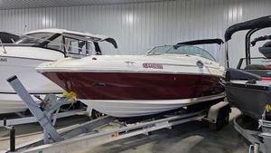 2006 Sea Ray sundeck 240