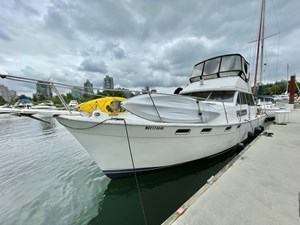 1987 Bayliner 3870