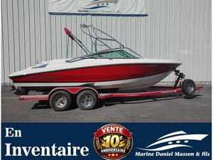 2005 Regal 2200 BOWRIDER