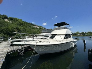 1984 Hatteras 36 Convertible