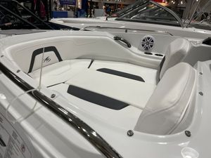 2023 Monterey 224FS BOWRIDER