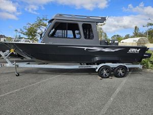 2025 RH Aluminum Boats HT 22 COASTAL HARD TOP