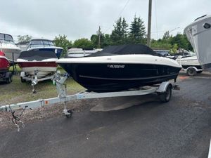 2018 Bayliner VR4 Bowrider I/O