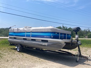 2001 Sylvan Pontoon