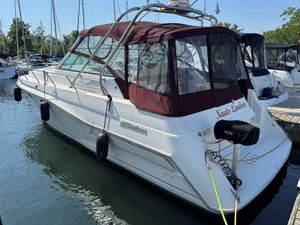 1995 Cruisers Yachts 3675