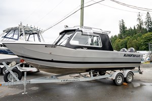 2019 KingFisher 2425 Escape HT