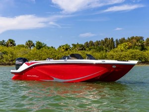 2025 Bayliner M19