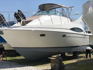 1997 Carver 350 Mariner