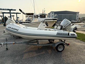 2023 Highfield SP360 WH