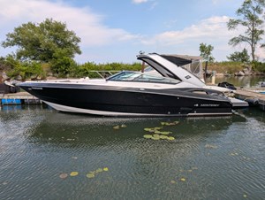 2011 Monterey 328 SS