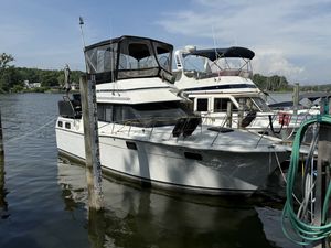 1986 Carver 3207