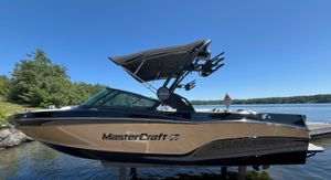 MasterCraft XT23 2025