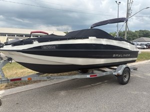 2013 Bayliner 190 Deck Boat