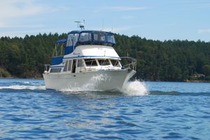 Tollycraft 34 Tri Cabin 1977