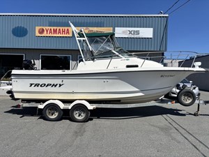 2005 Bayliner 2052WA