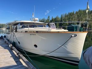 2013 Greenline Hybrid 40