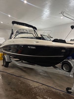 2019 Bayliner VR5 Bowrider I/O