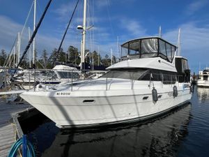 1991 Bayliner 4387 Aft Cabin